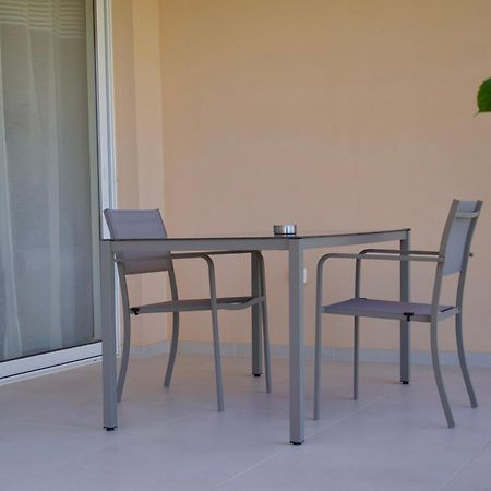 Resitour - Aphrodite Beachfront Pirgos Psilonerou Camera foto