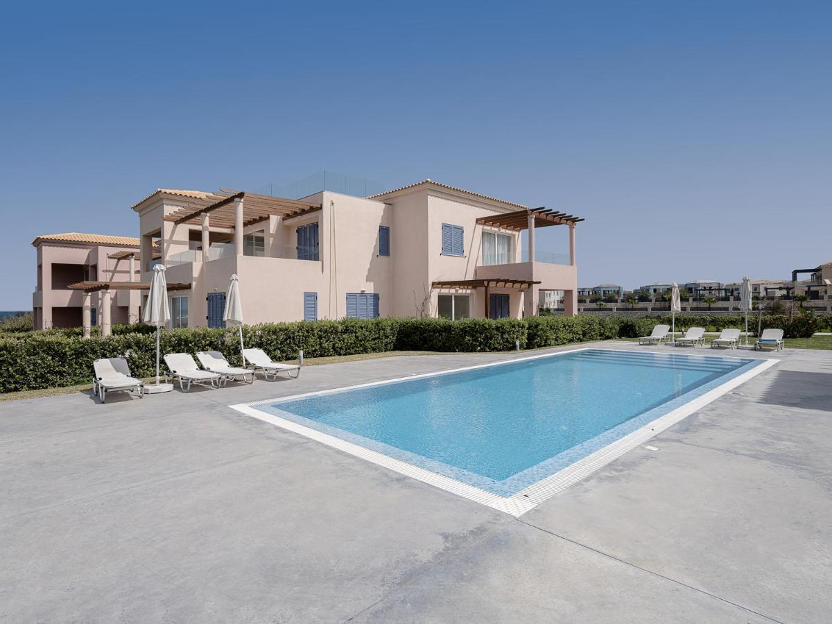 Resitour - Aphrodite Beachfront Pirgos Psilonerou Esterno foto